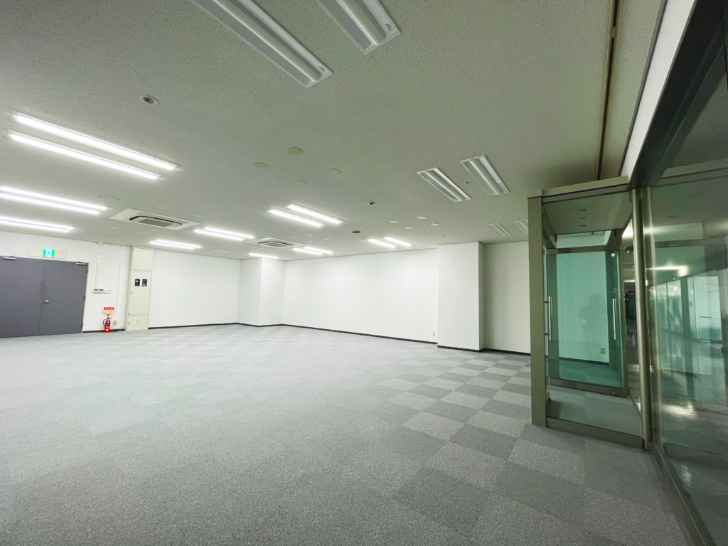 Entrance and inside of ITM-5F-I5