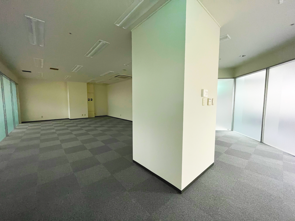 inside of 5F-J4-2