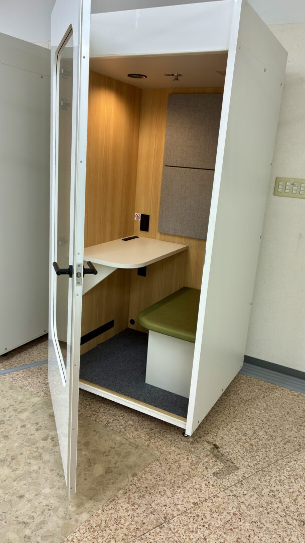 Coworking phone booths and hot desks in Osaka